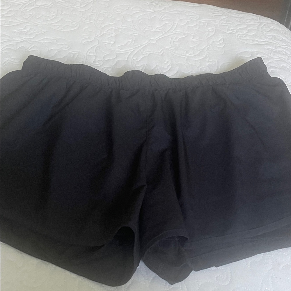 New Balance 2 in 1 Black Women's Athletic Shorts with  liner and  Elastic Waist